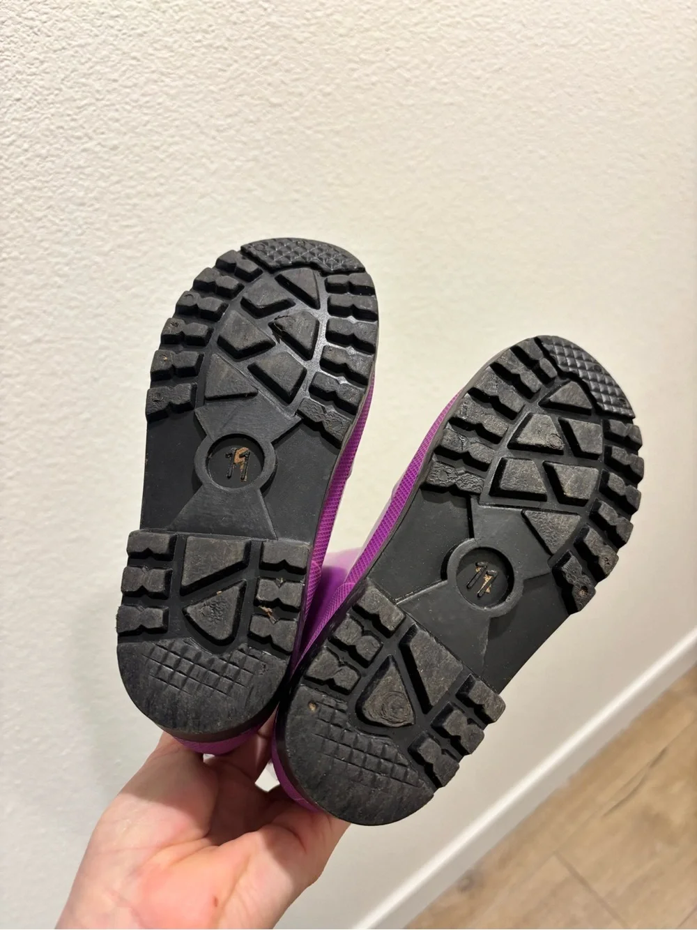 kid rain boots
